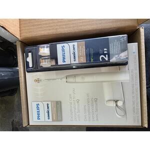 Philips Sonicare 9900 DiamondClean Smart Electric Toothbrush with Brush Heads